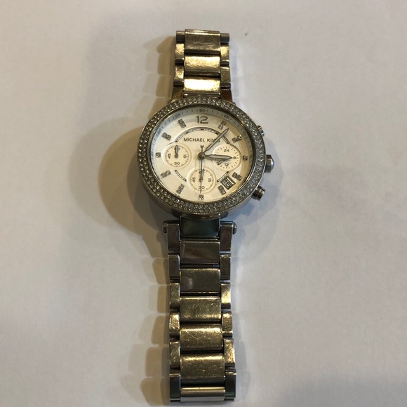 Michael Kors silver watch - Picture 2 of 5